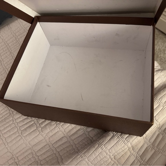 Authentic Gucci Brown Shoe Box with Gold Logo GUC Luxury Designer - Picture 3 of 5